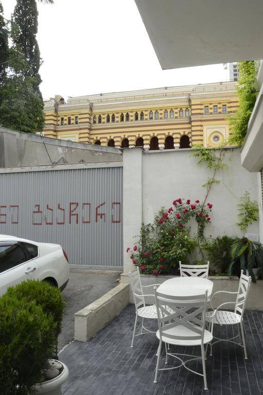 Opera Hotel Tbilisi Exteriör bild